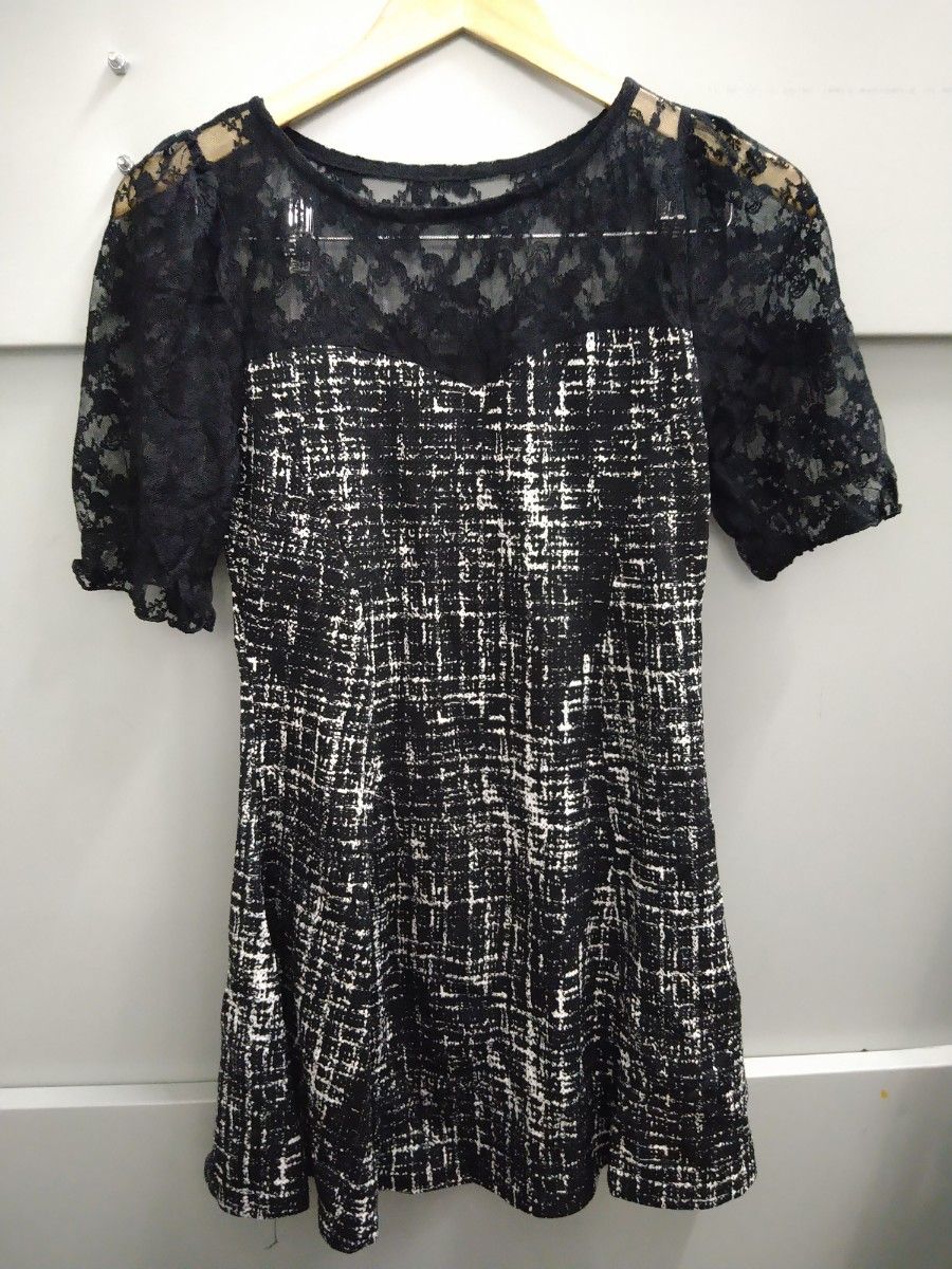 MA*RS short-sleeve mini dress with lace sleeves, unused with tags