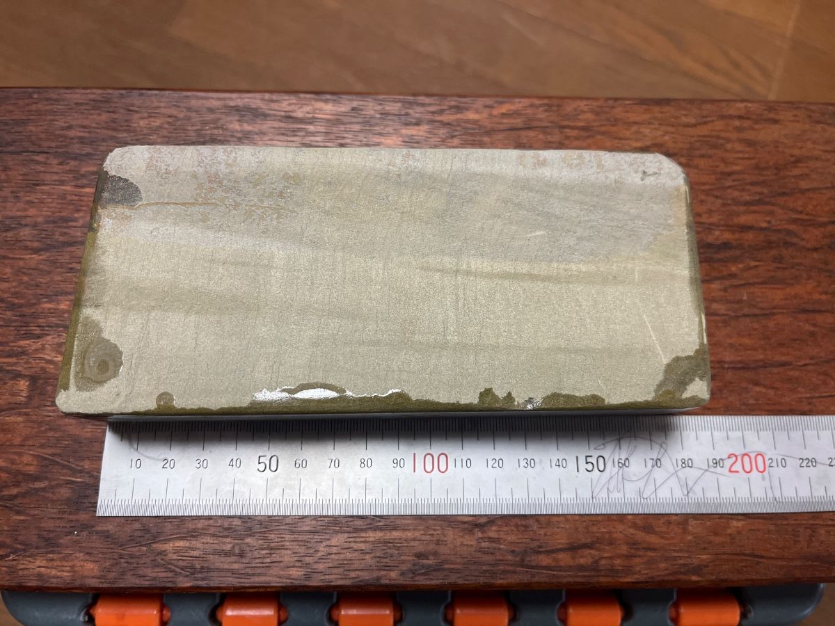 ベトナム産天然砥石 ③