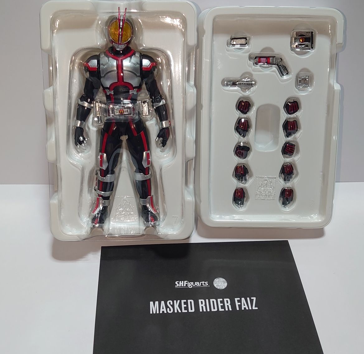 初版 S.H.Figuarts 真骨彫製法 仮面ライダーファイズ 