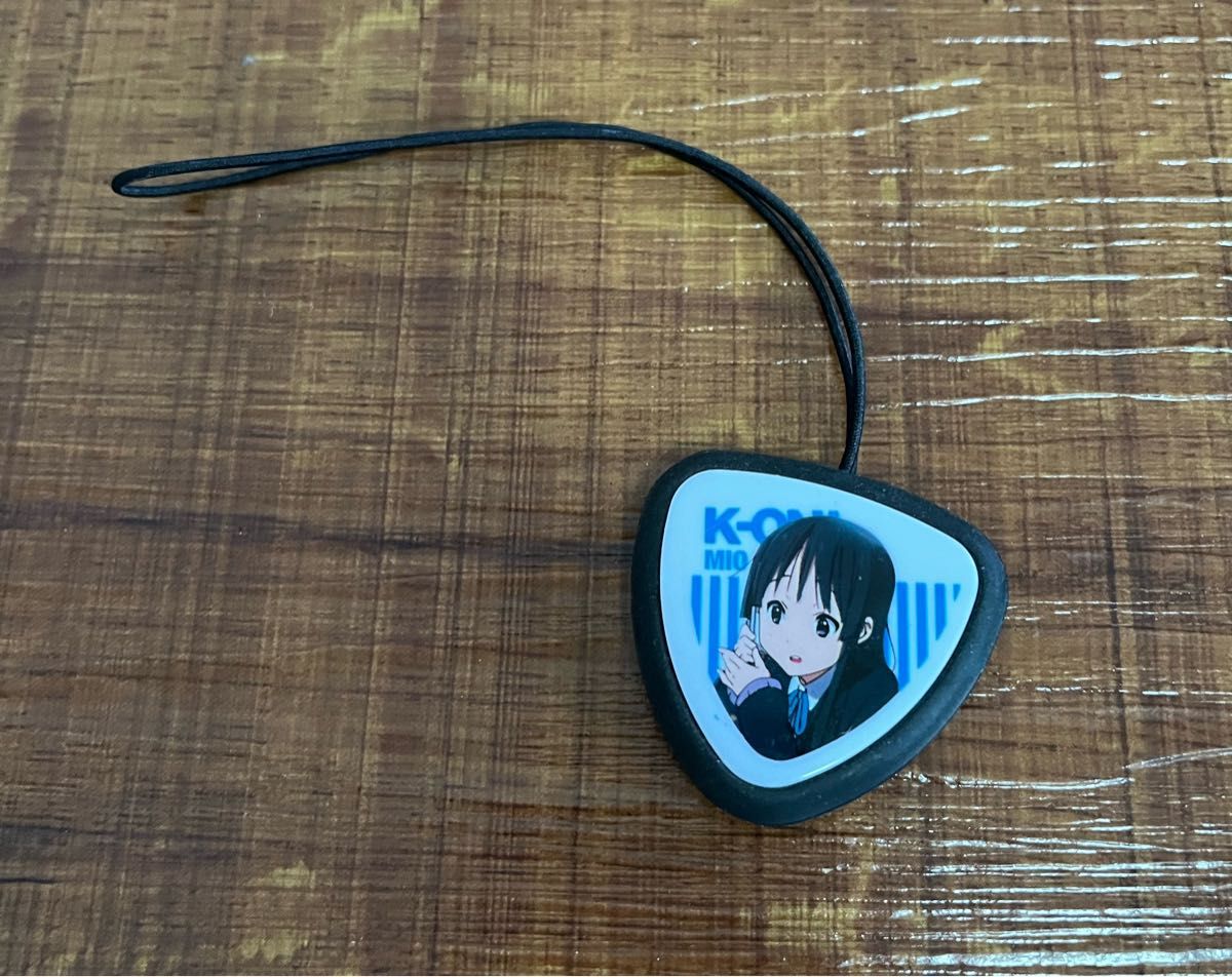 OneMall provides Yahoo Fleamarket products: けいおん! ピック型 
