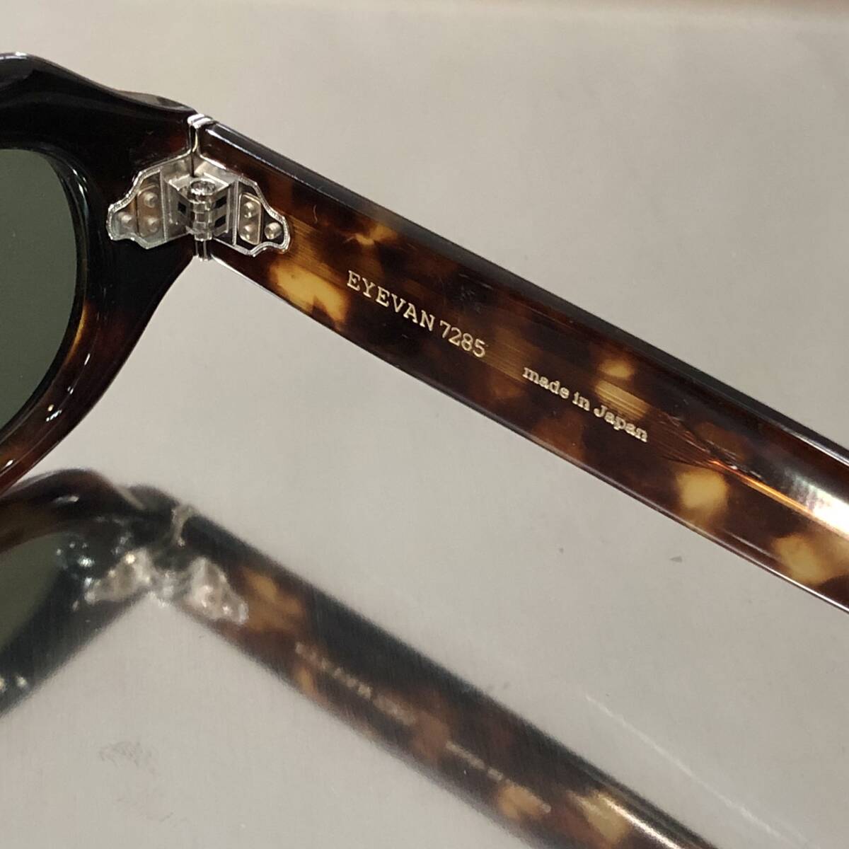 OneMall provides Yahoo Auction products: Rare EYEVAN7285